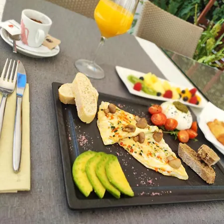 Center Luxury 3 게스트하우스 4*