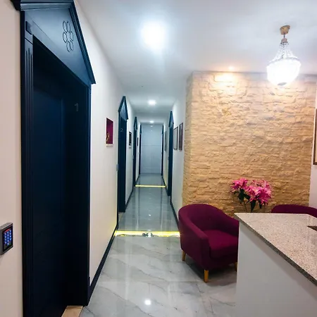 Center Luxury 3 ゲストハウス スプリト