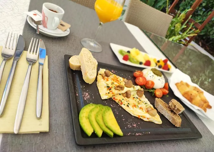 Center Luxury 3 Affittacamere 4*