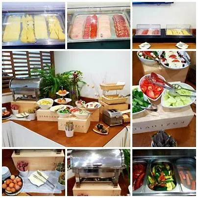 Center Luxury 3 Affittacamere